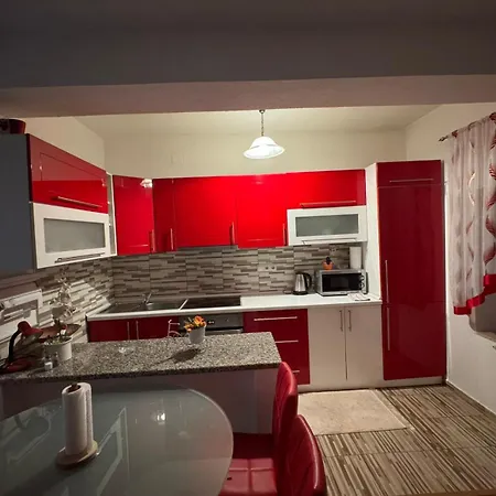 Stan Na Dan Happy Family Bihac アパート *