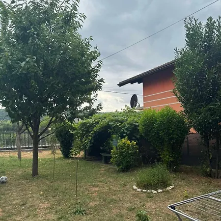 アパート Stan Na Dan Happy Family Bihac Ribic