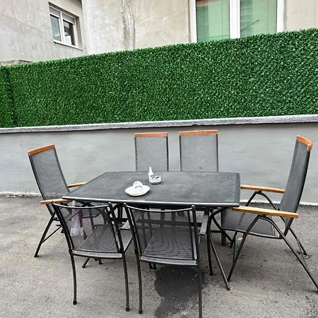 Stan Na Dan Happy Family Bihac شقة