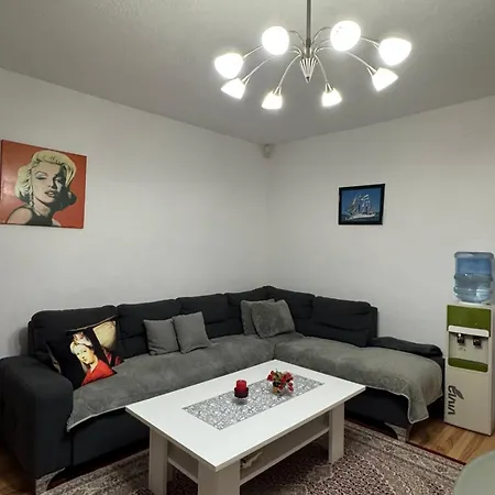 Stan Na Dan Happy Family Bihac アパート Ribic